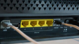 ADSLとは？ブロードバンド時代の幕を開けた通信技術を振り返る